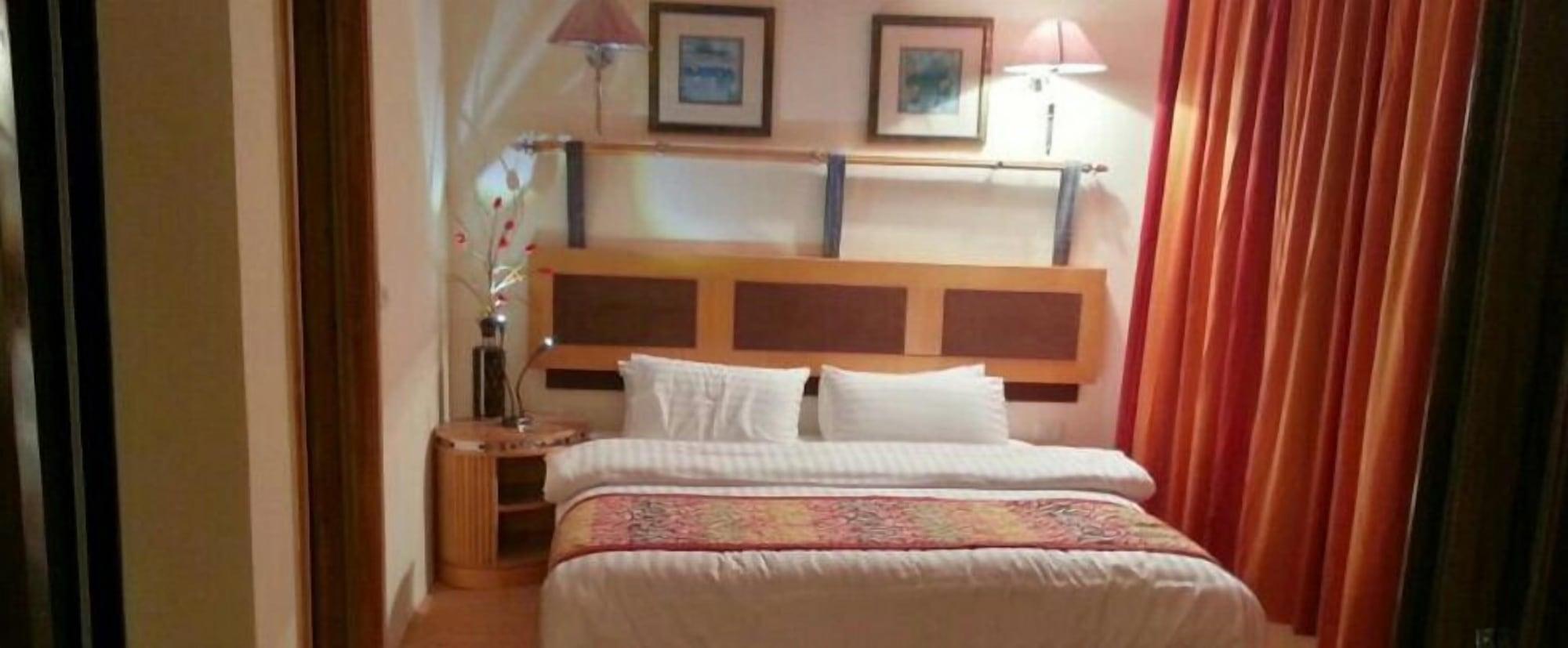 Renad Hotel Аман Екстериор снимка