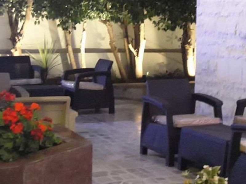 Renad Hotel Аман Екстериор снимка