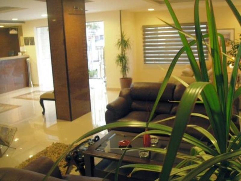 Renad Hotel Аман Екстериор снимка