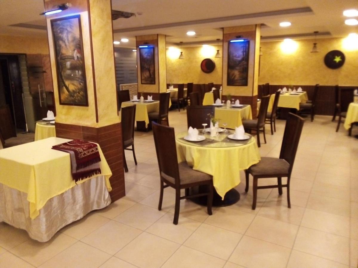 Renad Hotel Аман Екстериор снимка