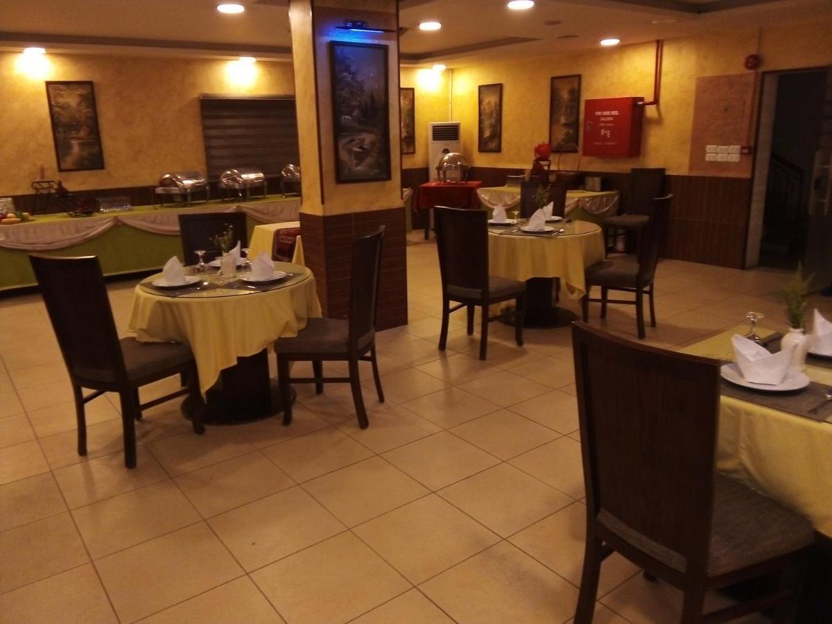 Renad Hotel Аман Екстериор снимка