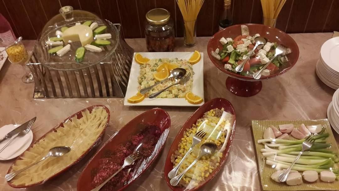 Renad Hotel Аман Екстериор снимка